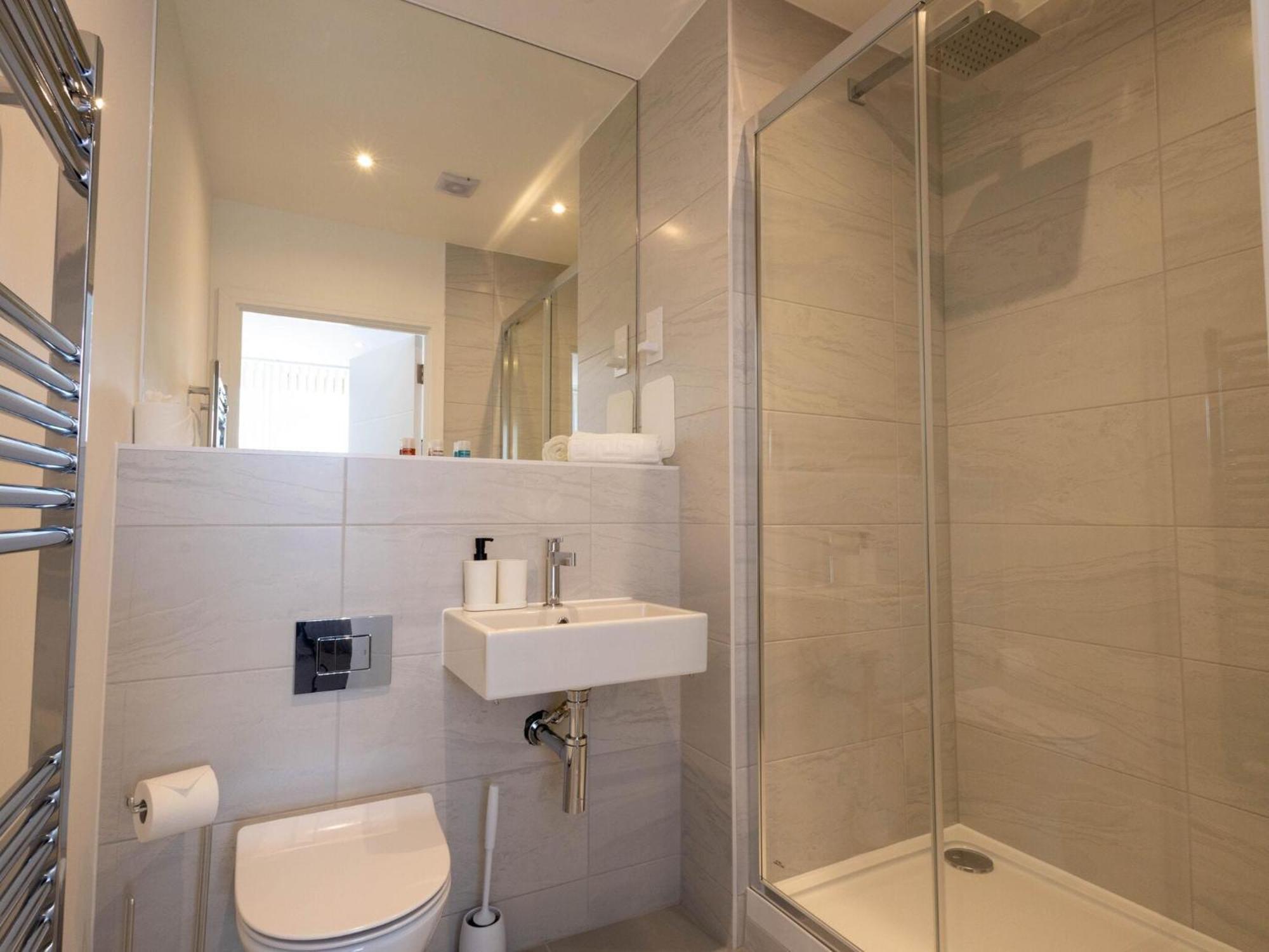 Modern Apartments With Balcony In Merton Near Wimbledon By Sojo Stay 미참 외부 사진