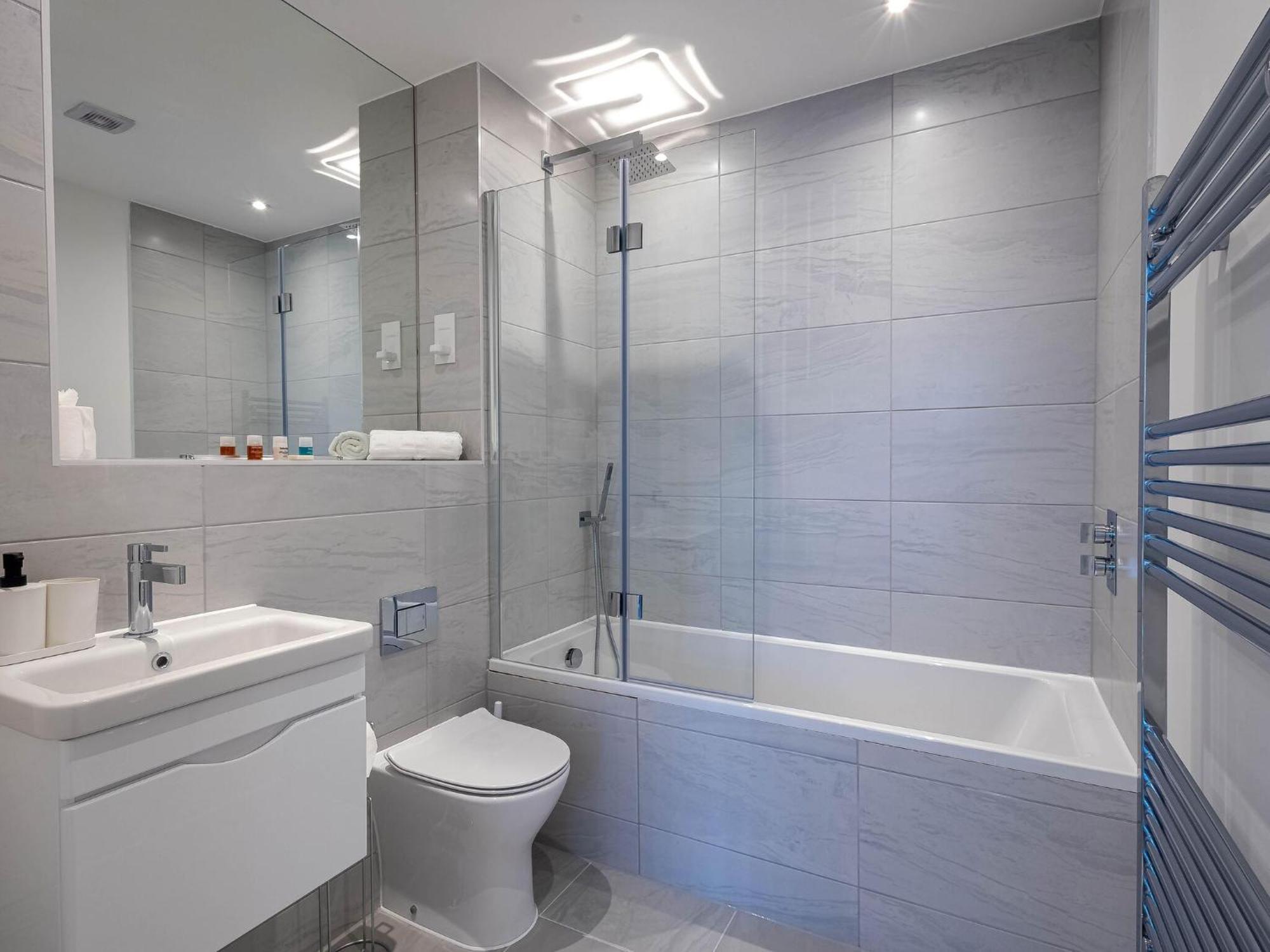 Modern Apartments With Balcony In Merton Near Wimbledon By Sojo Stay 미참 외부 사진