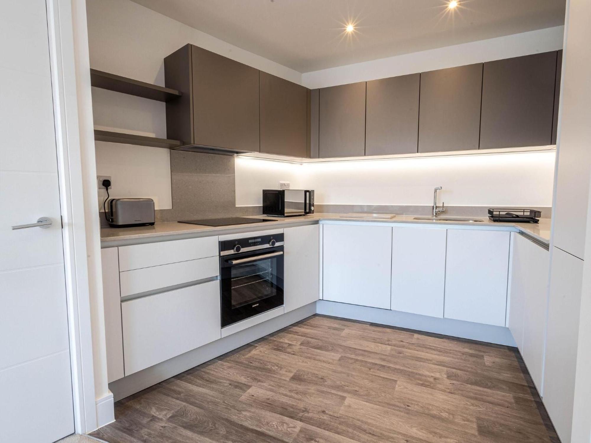 Modern Apartments With Balcony In Merton Near Wimbledon By Sojo Stay 미참 외부 사진